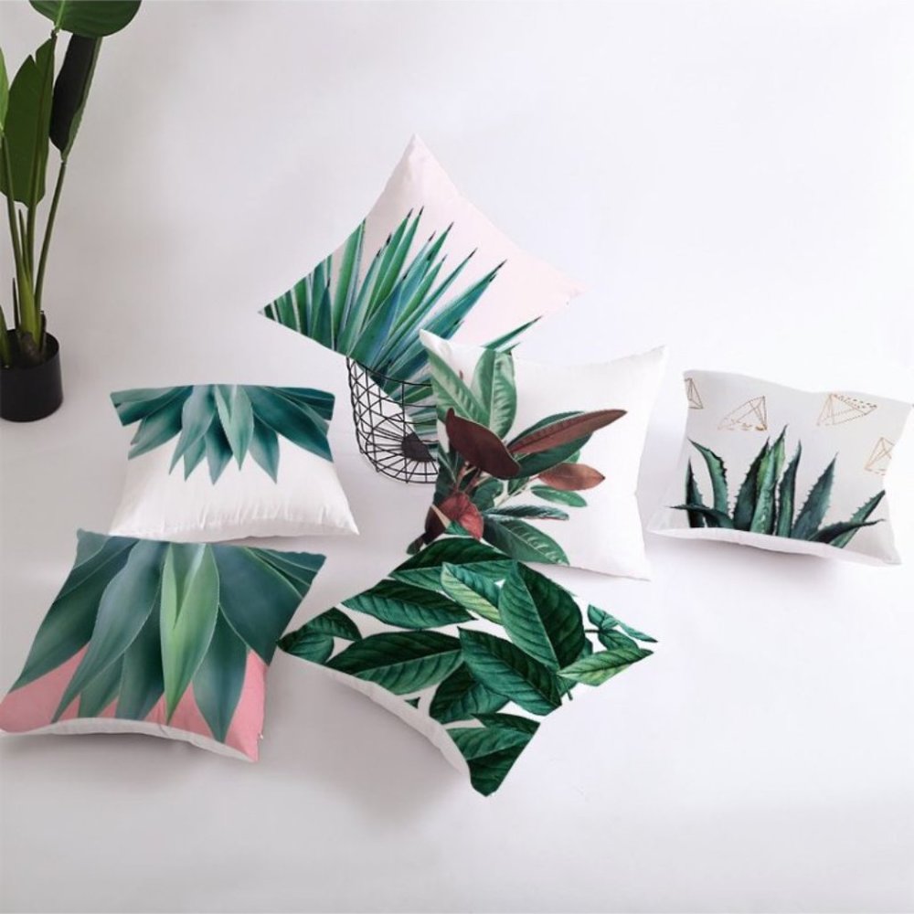 RESTOCK🌸3/$25🌸 Green Plant Print Cushion Cover - Picture 2 of 5